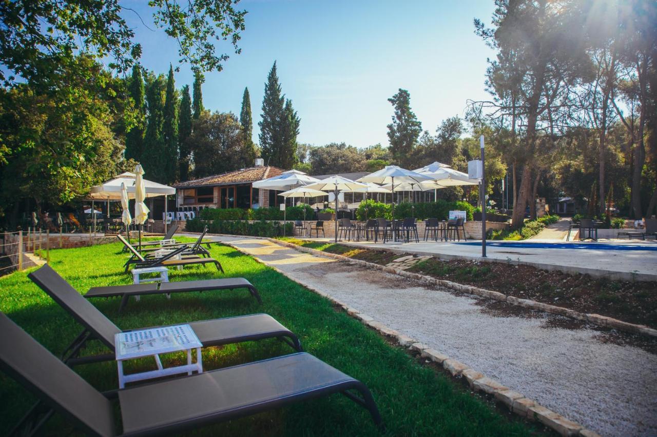 Üdülőpark Luxury Glamping Porto Bus