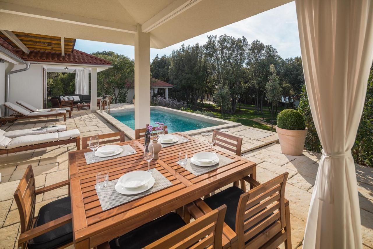 Luxury Glamping Porto Bus Üdülőpark 5*